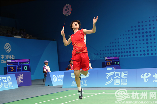 前锋线上的 前锋线上的