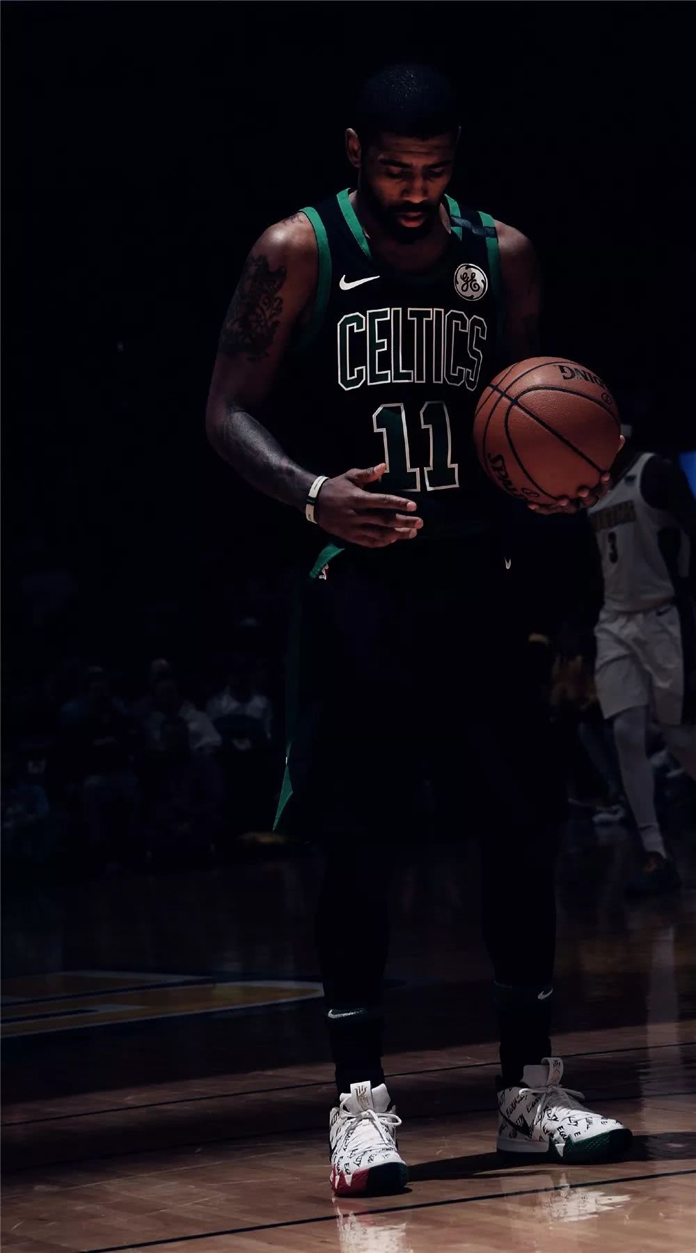 在范围对比 在范围对比